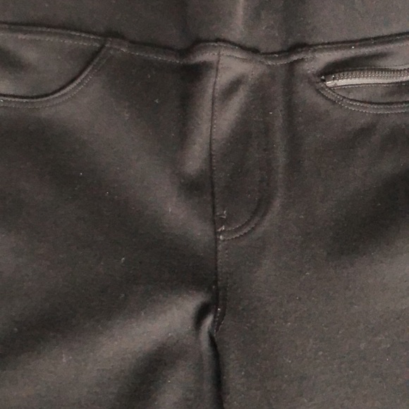 Women’s size small black DKNY jeans rayon/nylon/spandex - Picture 4 of 12